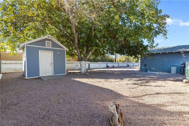 1885 Valley Drive, Las Vegas, NV 89108