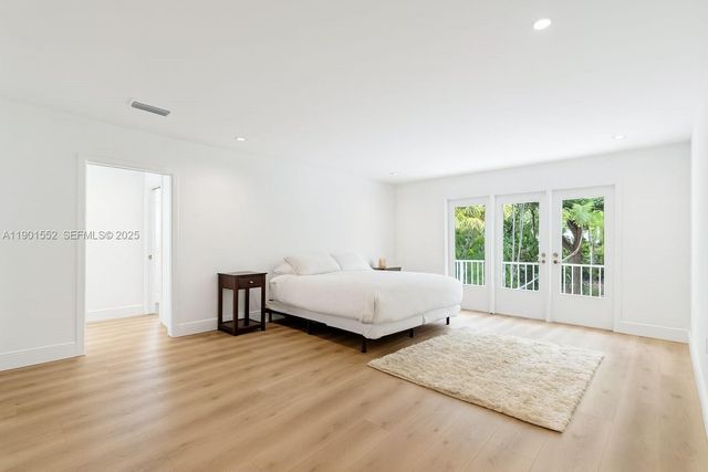 1951 Secoffee St, Miami, FL 33133