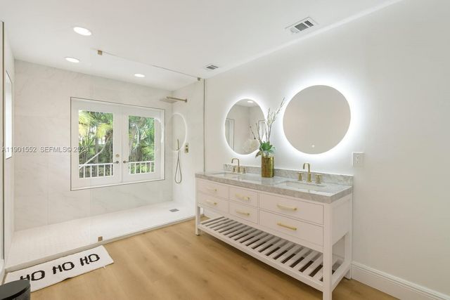 1951 Secoffee St, Miami, FL 33133