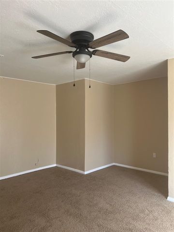 405 NW Glendale Dr, Lawton, OK 73507