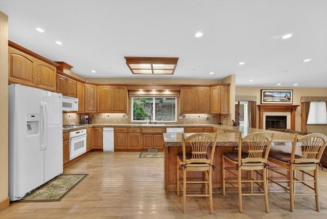 302 Pine Forest Drive, Aptos, CA 95003