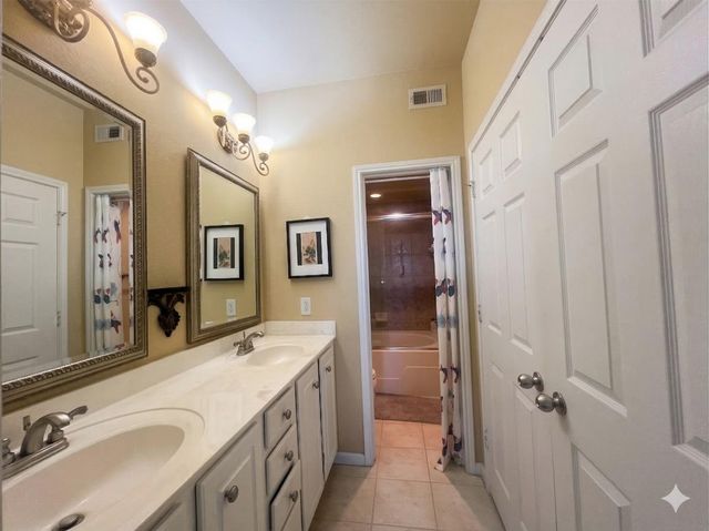 12707 Boheme Drive 105, Houston, TX 77024