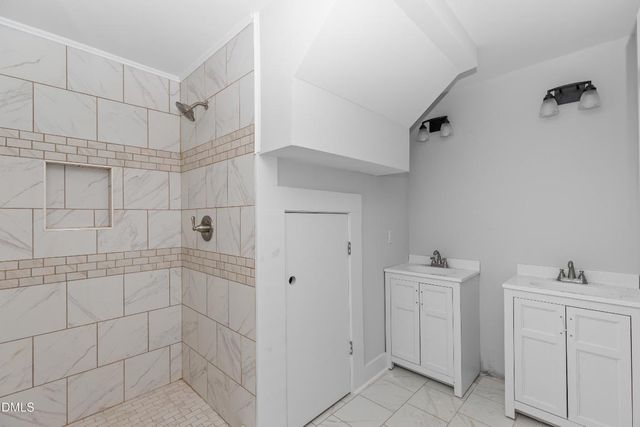 305 E Harnett Street, Benson, NC 27504