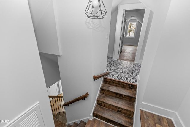 305 E Harnett Street, Benson, NC 27504