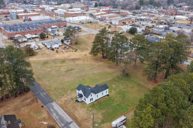 305 E Harnett Street, Benson, NC 27504