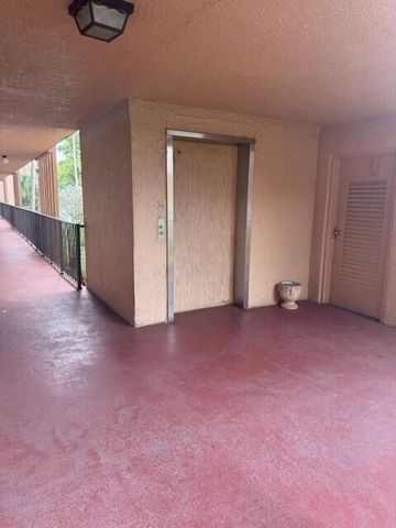 370 NW 76th Avenue 203, Margate, FL 33063