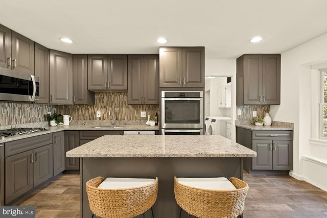 9308 BRIARWOOD PL, Fairfax, VA 22032