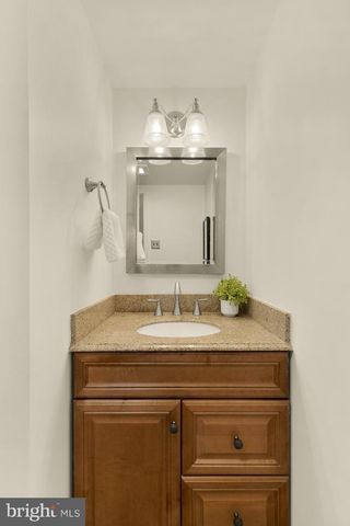 9308 BRIARWOOD PL, Fairfax, VA 22032