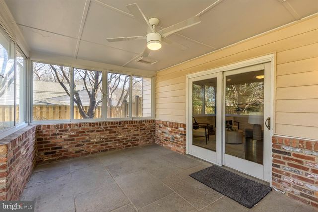 9308 BRIARWOOD PL, Fairfax, VA 22032