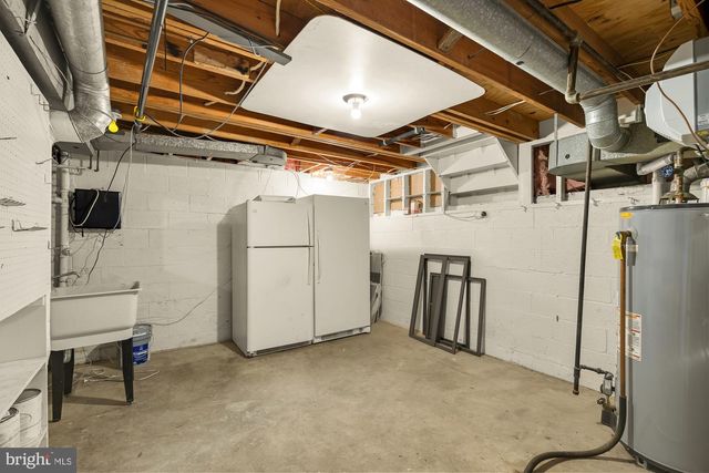 9308 BRIARWOOD PL, Fairfax, VA 22032