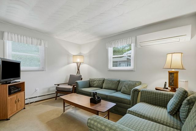 57 Prior Dr, Framingham, MA 01701