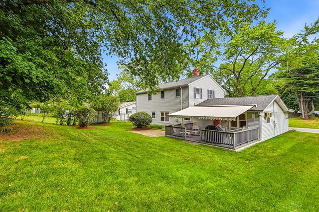 57 Prior Dr, Framingham, MA 01701