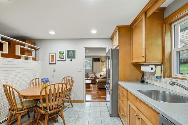 57 Prior Dr, Framingham, MA 01701