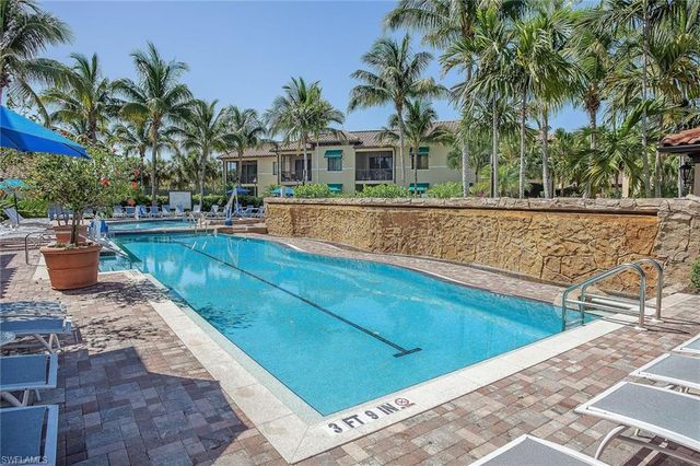 1015 Sandpiper ST # D102, Naples, FL 34102