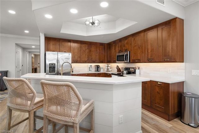 1015 Sandpiper ST # D102, Naples, FL 34102