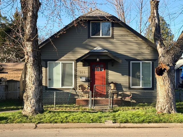 544 Palm Street, Medford, OR 97501