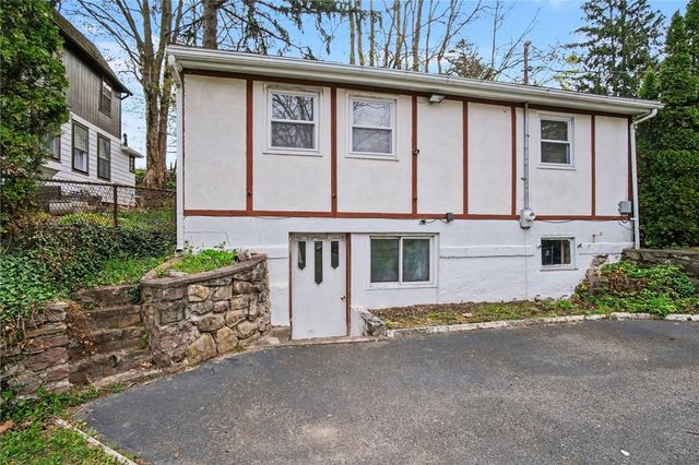 54 Nixon Drive, Irondequoit, NY 14622