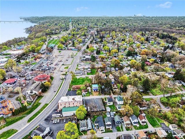 54 Nixon Drive, Irondequoit, NY 14622