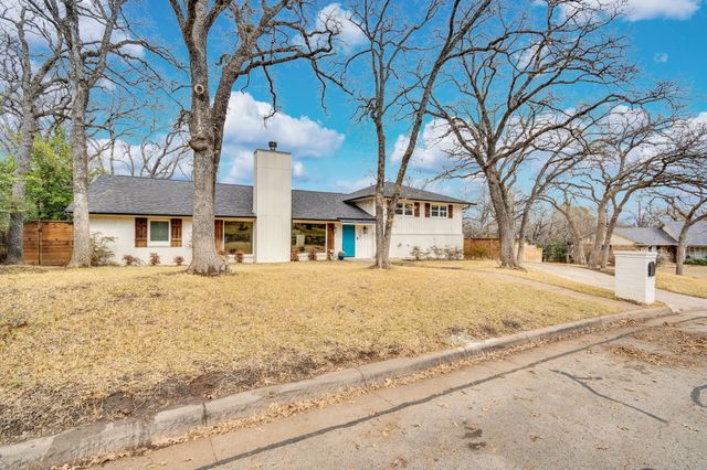 3301 Yellowstone Drive, Arlington, TX 76013