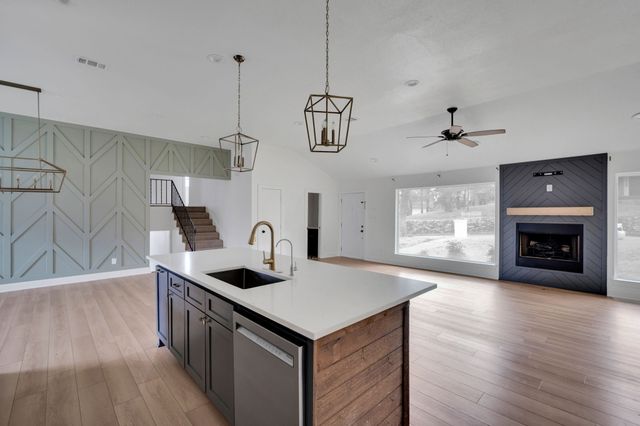 3301 Yellowstone Drive, Arlington, TX 76013