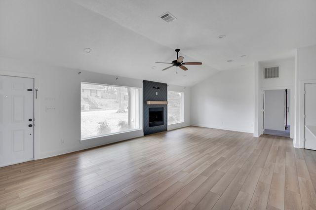 3301 Yellowstone Drive, Arlington, TX 76013