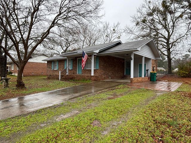 610 Gib Drive, Manning, SC 29102