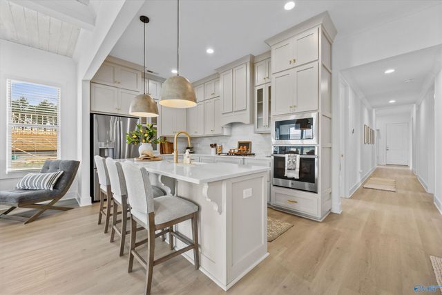 22018 Mulligan Parkway, Athens, AL 35613