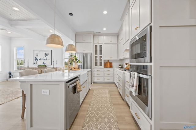 22018 Mulligan Parkway, Athens, AL 35613