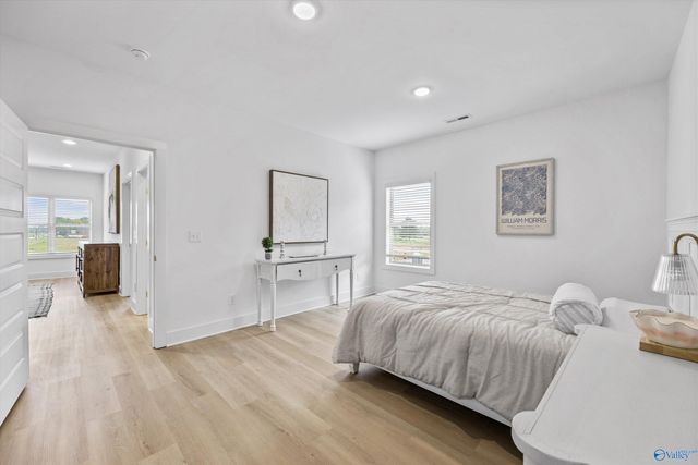 22018 Mulligan Parkway, Athens, AL 35613