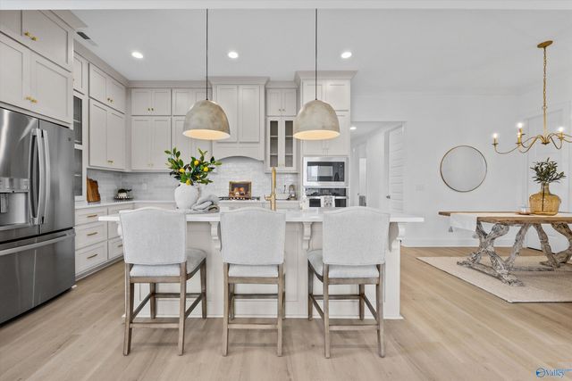 22018 Mulligan Parkway, Athens, AL 35613