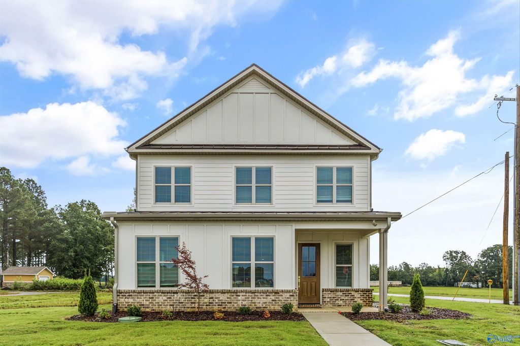 22018 Mulligan Parkway, Athens, AL 35613