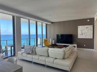 3100 N Ocean Drive # H-1701, Riviera Beach, FL 33404