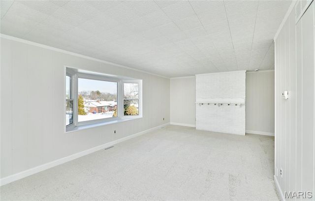 4650 Venarde Drive, St Louis, MO 63128