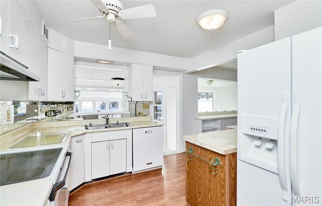 4650 Venarde Drive, St Louis, MO 63128