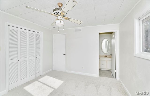 4650 Venarde Drive, St Louis, MO 63128