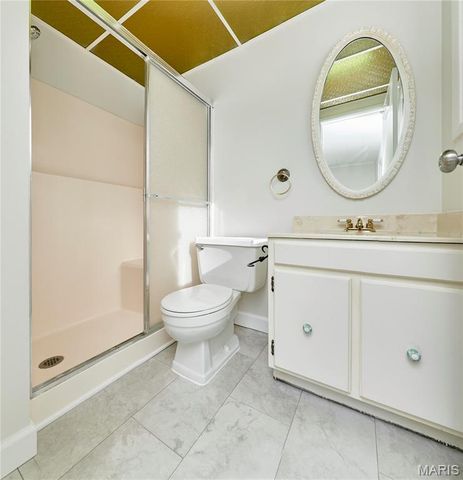 4650 Venarde Drive, St Louis, MO 63128