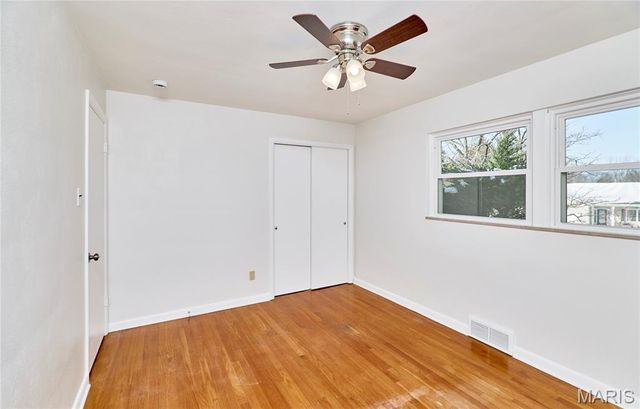 4650 Venarde Drive, St Louis, MO 63128