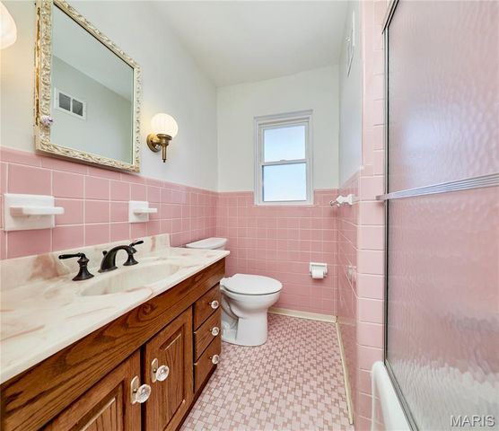 4650 Venarde Drive, St Louis, MO 63128