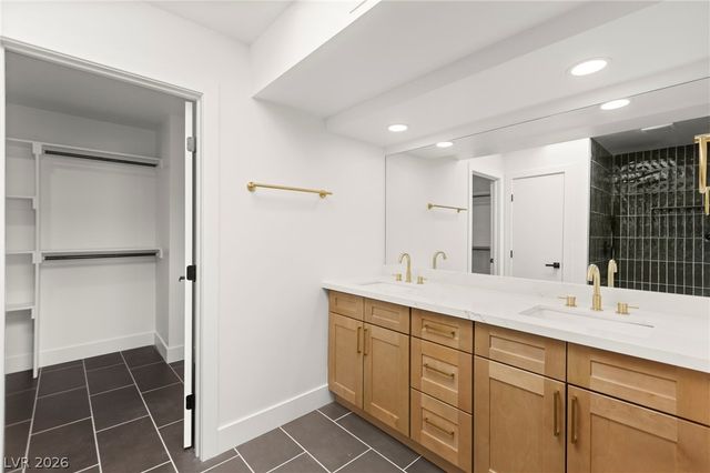 4567 Madreperla Street, Las Vegas, NV 89121