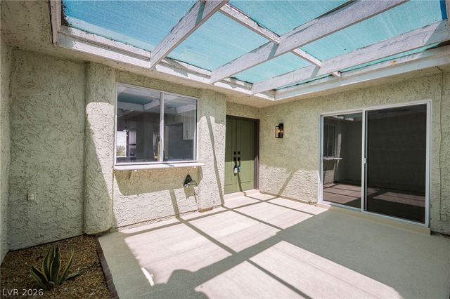 4567 Madreperla Street, Las Vegas, NV 89121