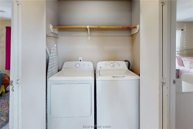 4017 Southern Trace Drive, College Station, TX 77845