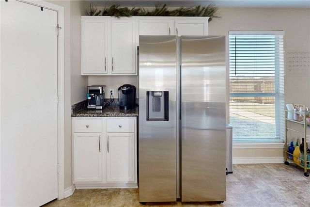 4017 Southern Trace Drive, College Station, TX 77845