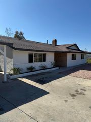 11927 Keys Creek Rd, Valley Center, CA 92082