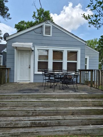 3911 Maryland Avenue, Shreveport, LA 71106