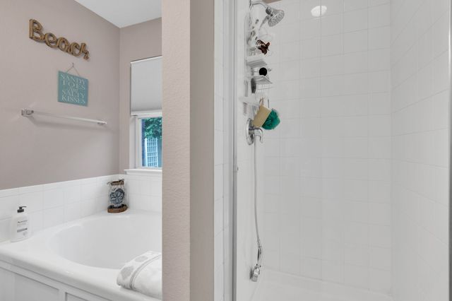 135 Valley Ranch Drive, Waxahachie, TX 75165