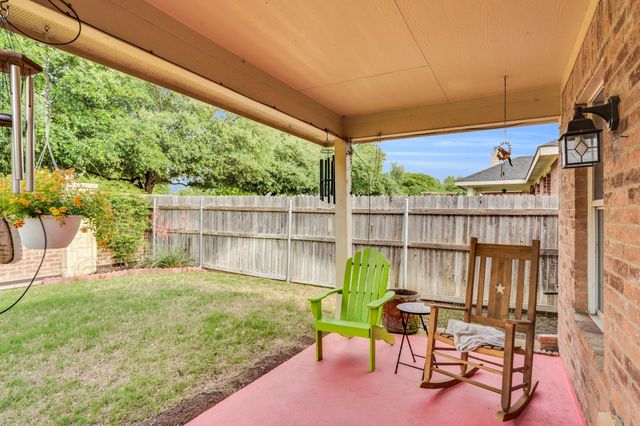 135 Valley Ranch Drive, Waxahachie, TX 75165
