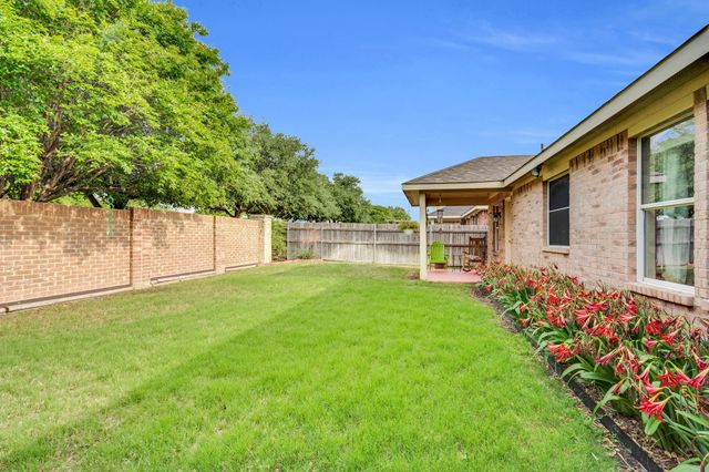135 Valley Ranch Drive, Waxahachie, TX 75165
