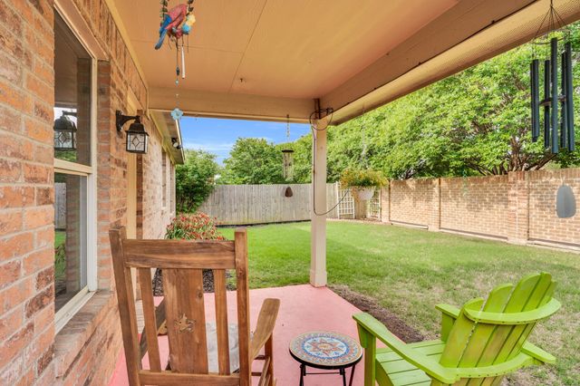 135 Valley Ranch Drive, Waxahachie, TX 75165
