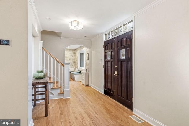 435 LANTERN LN, Berwyn, PA 19312