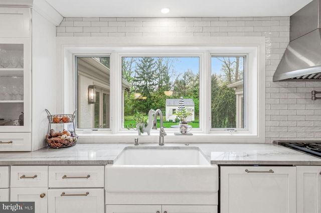 435 LANTERN LN, Berwyn, PA 19312